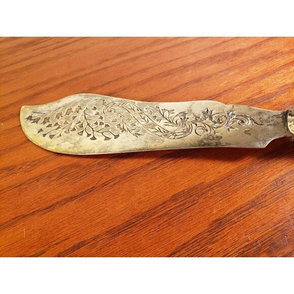 Antique Edwardian Scroll Fish Serving Knife Silver Plate Bone Handle 1900s - Picture 3 of 5